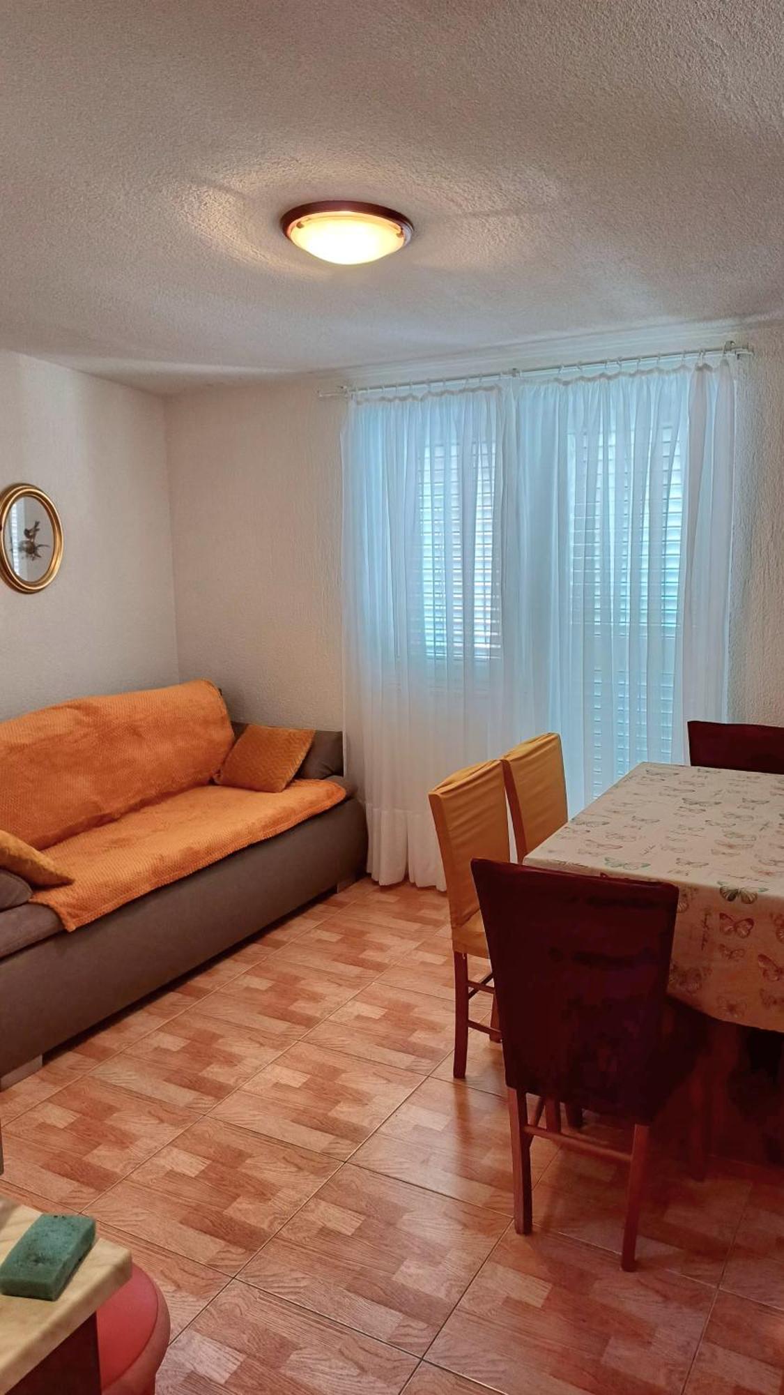 Apartmani Mira ヴィル エクステリア 写真