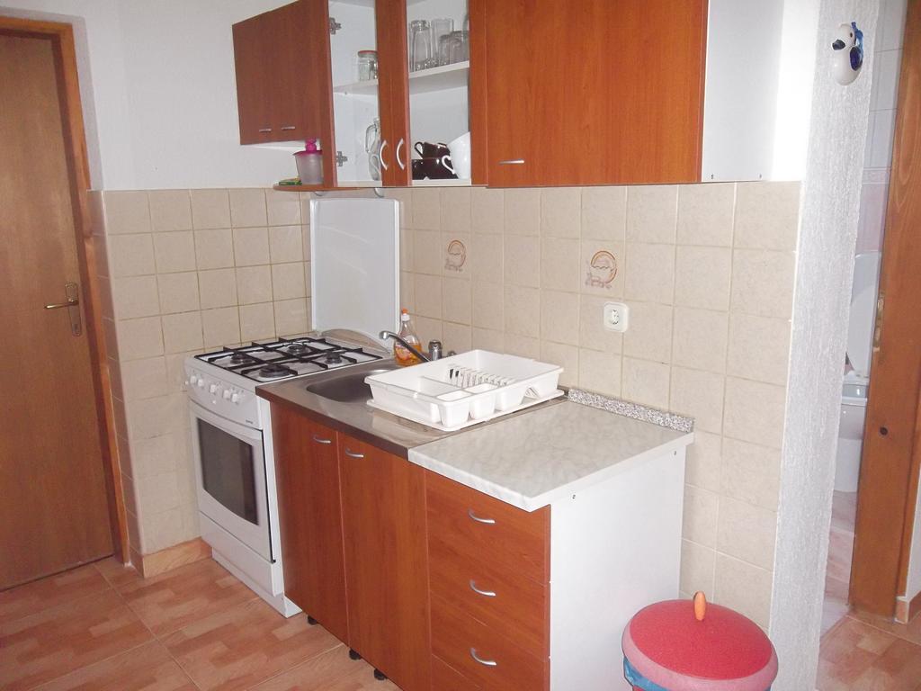 Apartmani Mira ヴィル エクステリア 写真